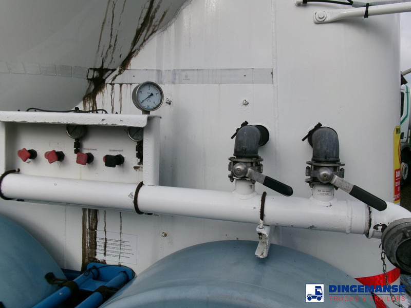 SPITZER Powder tank alu 37 m3 / 1 comp - Poluprikolica cisterna: slika 5 SPITZER Powder tank alu 37 m3 / 1 comp - Poluprikolica cisterna: slika 5