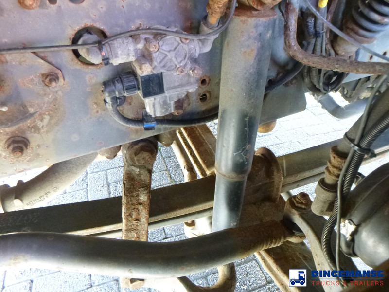 Volvo FE 300 6X4 Whale vacuum tank 10.2 m3 - Vakuumska cisterna: slika 5 Volvo FE 300 6X4 Whale vacuum tank 10.2 m3 - Vakuumska cisterna: slika 5