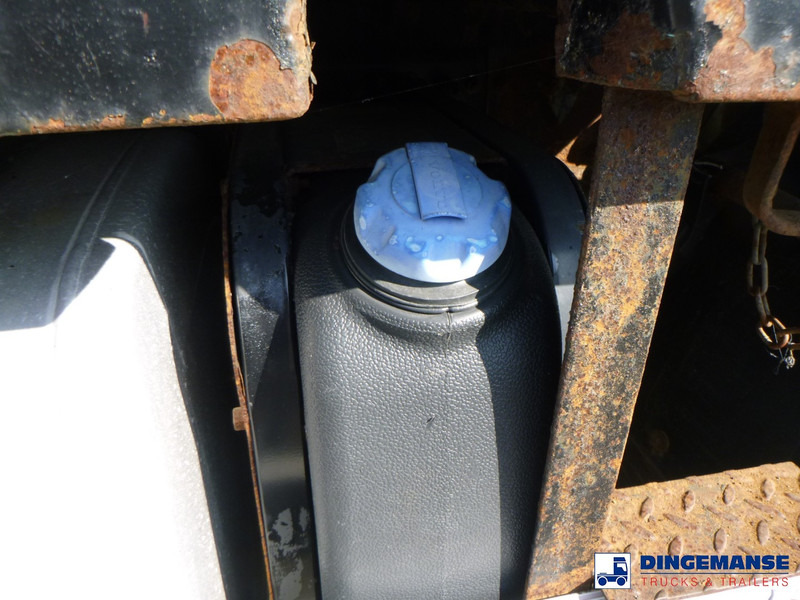 Kamion sa tovarnim sandukom Volvo FM 400 8x2 RHD platform: slika 12