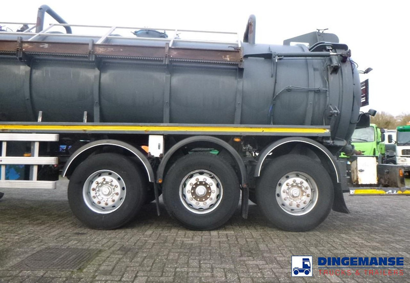 WHALE Vacuum tank inox 30 m3 / 1 comp + pump - Poluprikolica cisterna: slika 5 WHALE Vacuum tank inox 30 m3 / 1 comp + pump - Poluprikolica cisterna: slika 5