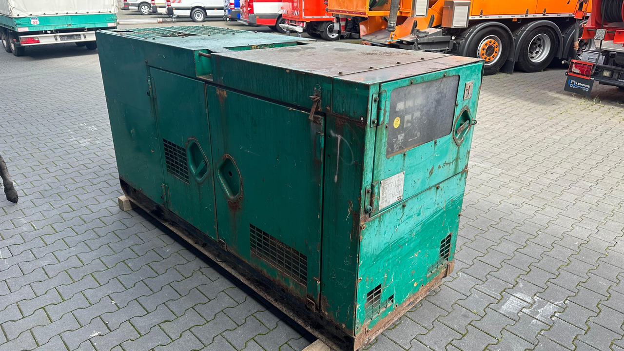 ATLAS Copco QAS 60 Kd BJ 1990 kVA 50 Elektro Stromgenerator Stromaggregat Notstrom - Set generatora: slika 2 ATLAS Copco QAS 60 Kd BJ 1990 kVA 50 Elektro Stromgenerator Stromaggregat Notstrom - Set generatora: slika 2