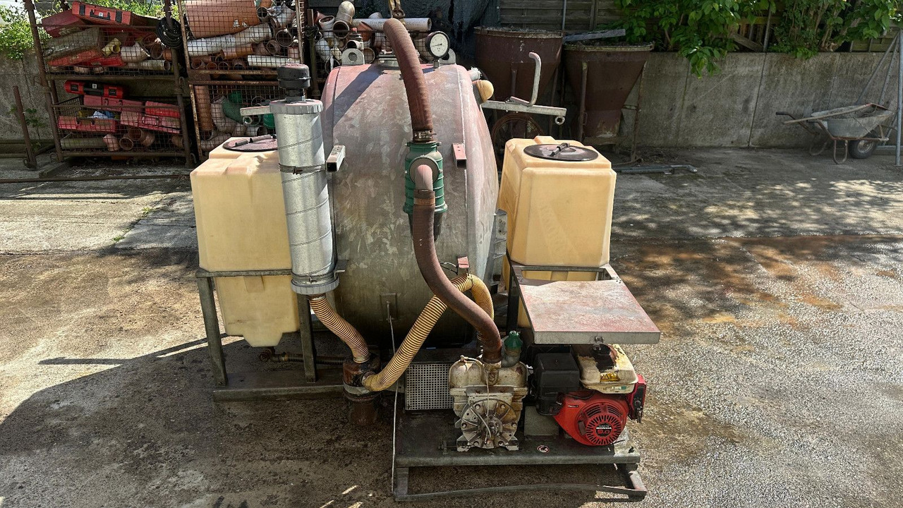 Saug-Druck fass Flexi + 2 Frisch-Wassertaschen - Vakuumska cisterna: slika 5 Saug-Druck fass Flexi + 2 Frisch-Wassertaschen - Vakuumska cisterna: slika 5