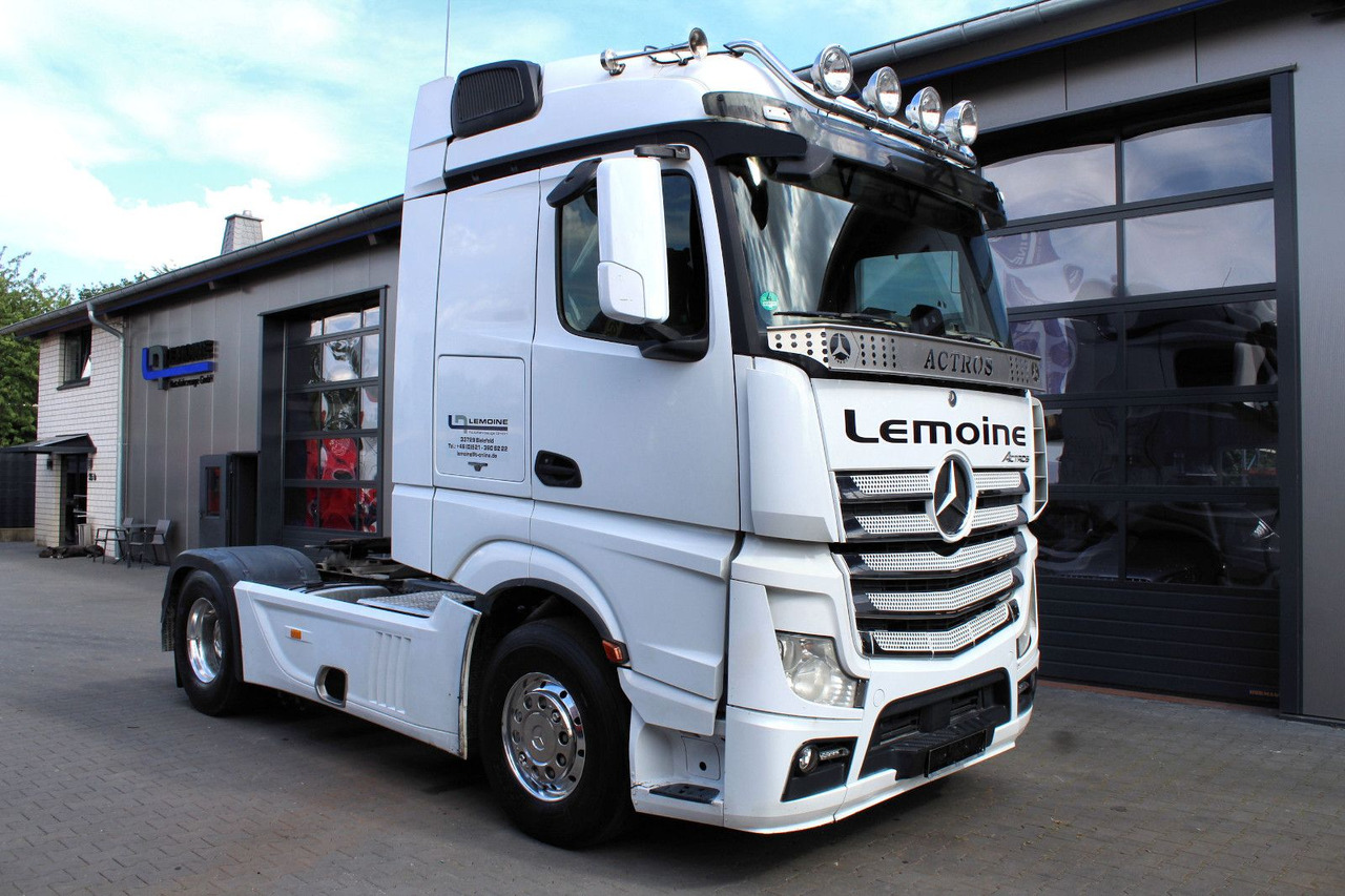 Mercedes-Benz Actros 1853 4x2 LS +Hydraulik + neuer AT-Motor - Tegljač: slika 2 Mercedes-Benz Actros 1853 4x2 LS +Hydraulik + neuer AT-Motor - Tegljač: slika 2