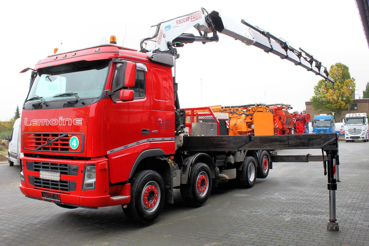 Volvo 480 8x2 Pritsche + FASSI F800XP Kran 6x - Kamion sa tovarnim sandukom, Kamion sa dizalicom: slika 3 Volvo 480 8x2 Pritsche + FASSI F800XP Kran 6x - Kamion sa tovarnim sandukom, Kamion sa dizalicom: slika 3
