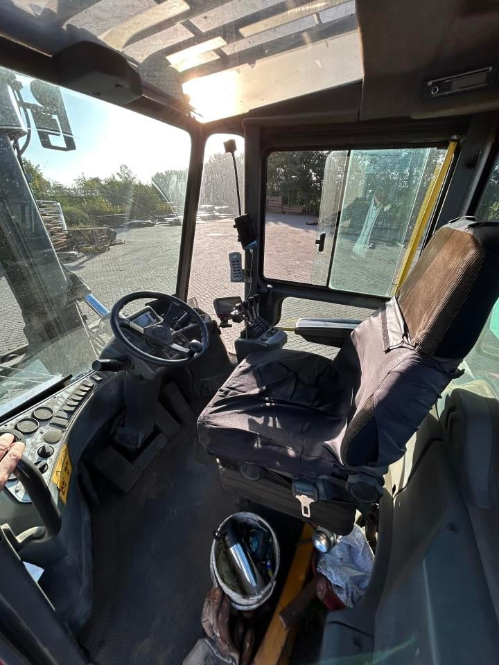 Kalmar DCE160-6 - Dizel viljuškar: slika 4 Kalmar DCE160-6 - Dizel viljuškar: slika 4