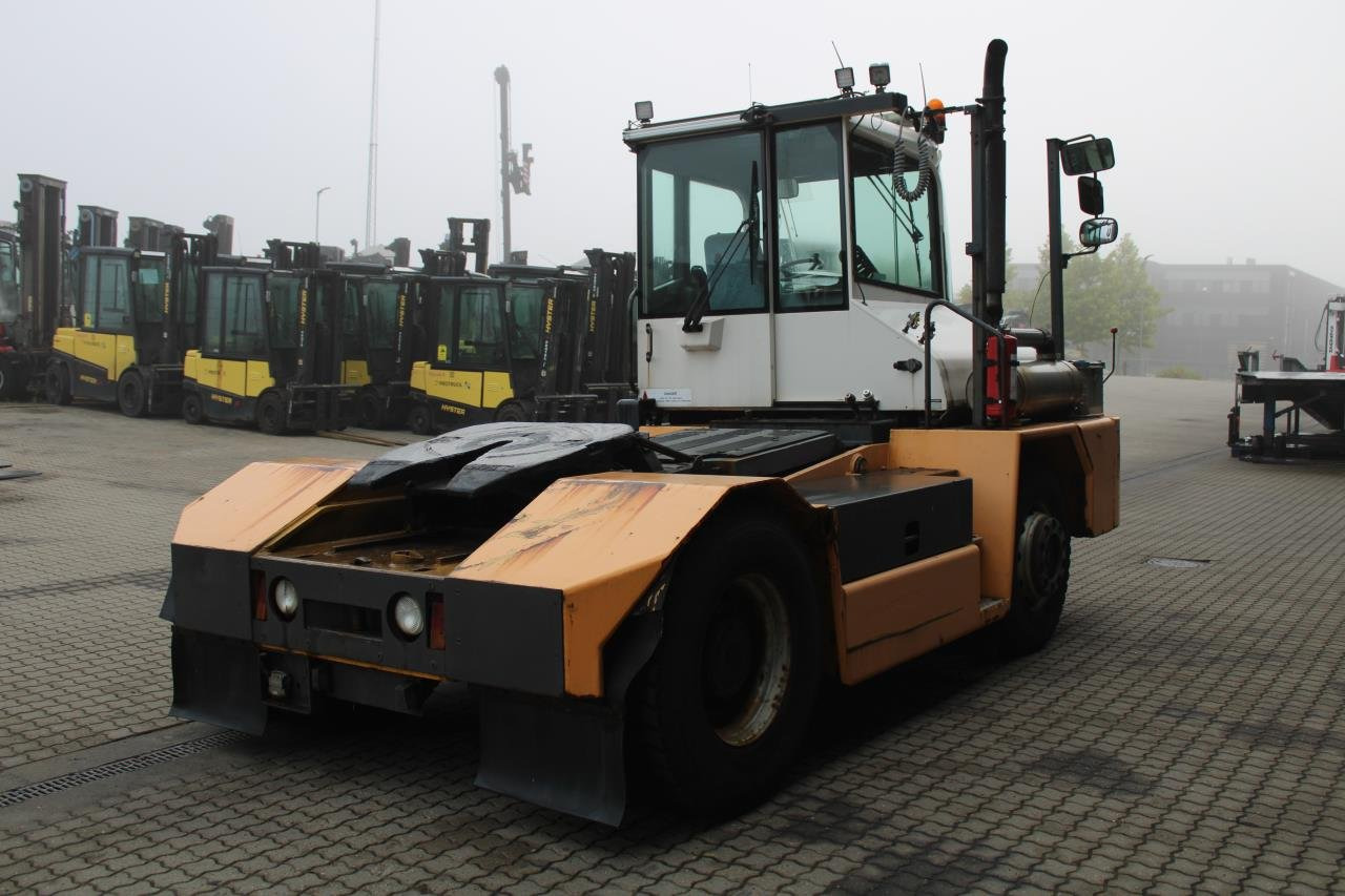 Kalmar TR618I - Terminalni traktor: slika 3 Kalmar TR618I - Terminalni traktor: slika 3