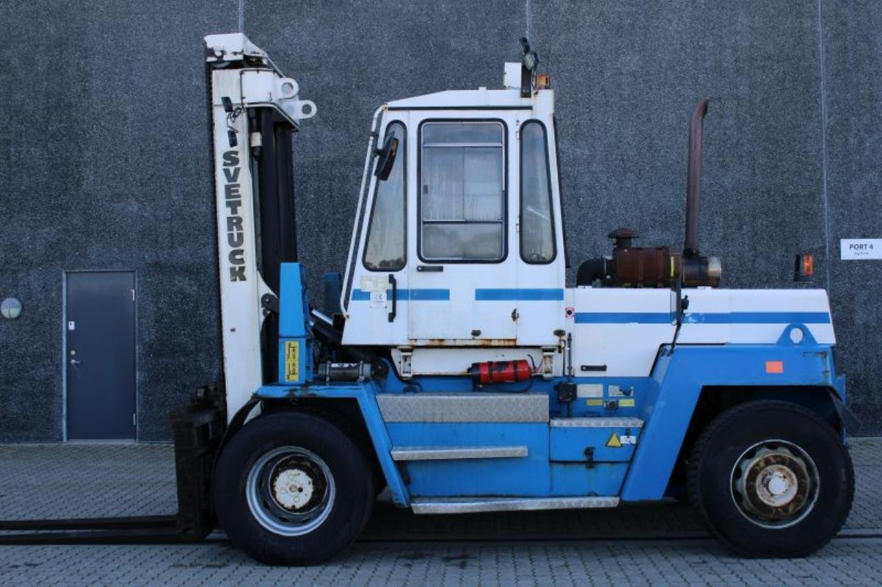 SveTruck 1090-32 - Dizel viljuškar: slika 1 SveTruck 1090-32 - Dizel viljuškar: slika 1
