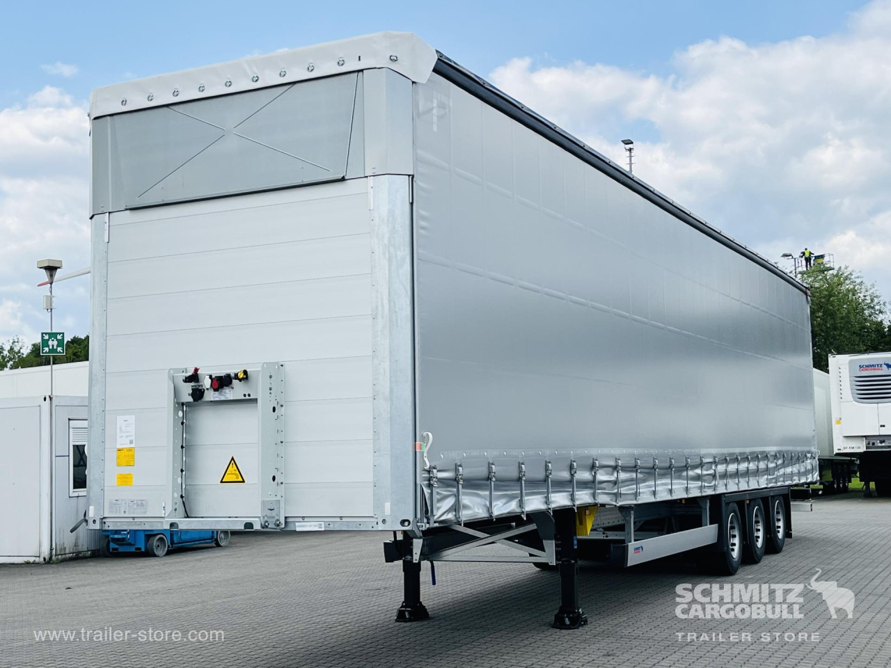 SCHMITZ Auflieger Curtainsider Mega - Poluprikolica sa ceradom: slika 1 SCHMITZ Auflieger Curtainsider Mega - Poluprikolica sa ceradom: slika 1