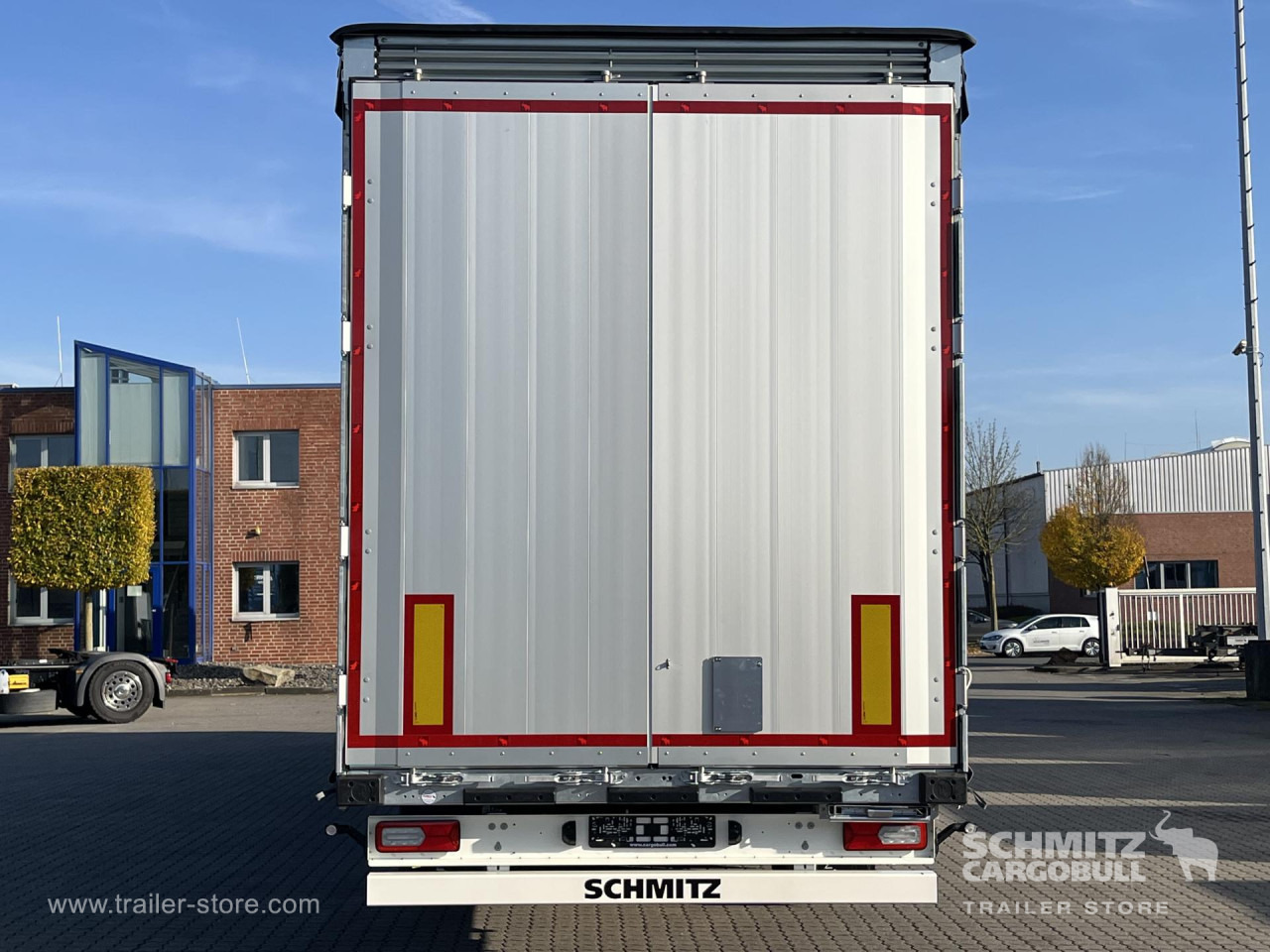 SCHMITZ Auflieger Curtainsider Mega - Poluprikolica sa ceradom: slika 4 SCHMITZ Auflieger Curtainsider Mega - Poluprikolica sa ceradom: slika 4