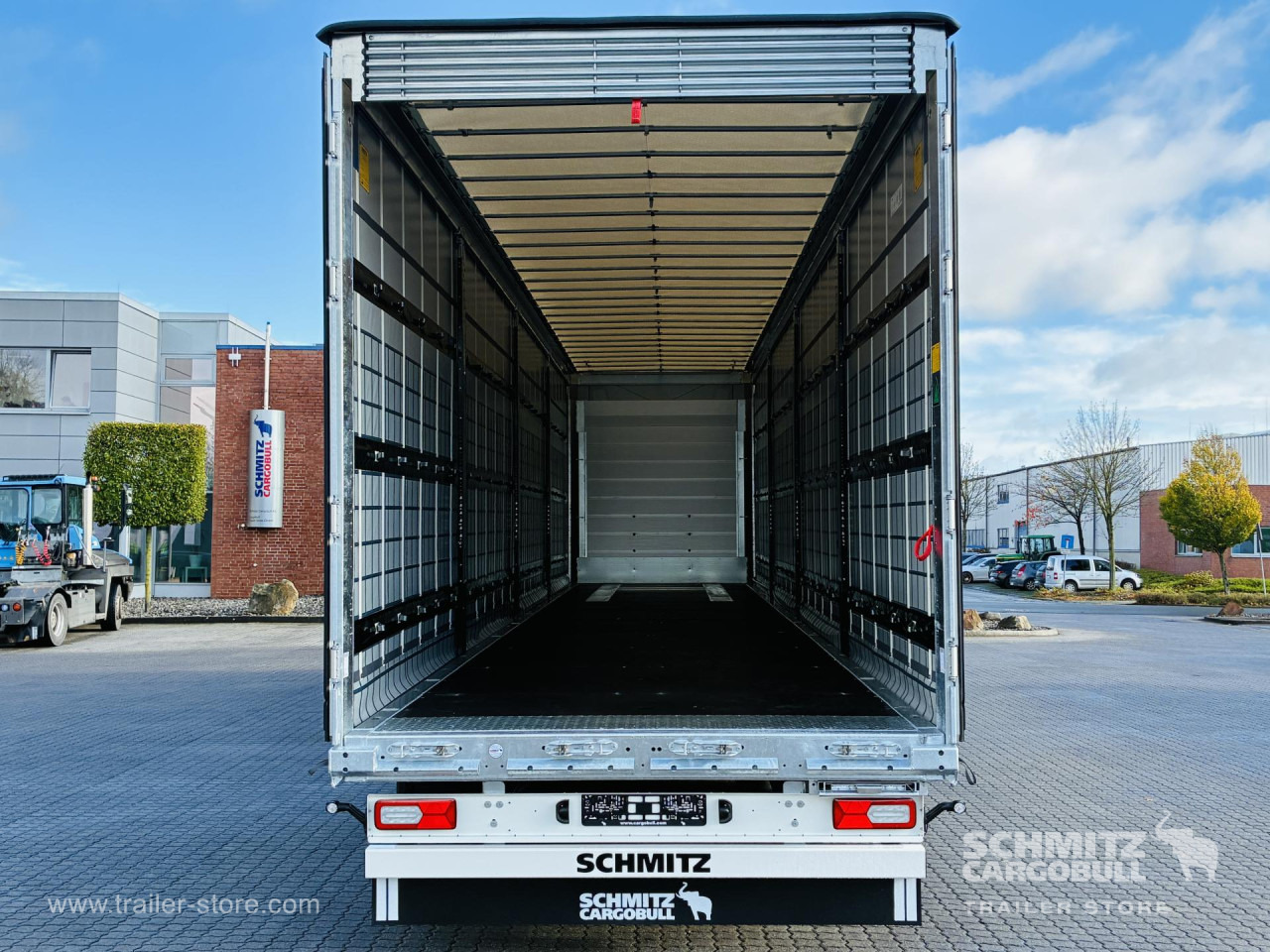 SCHMITZ Auflieger Curtainsider Mega - Poluprikolica sa ceradom: slika 3 SCHMITZ Auflieger Curtainsider Mega - Poluprikolica sa ceradom: slika 3
