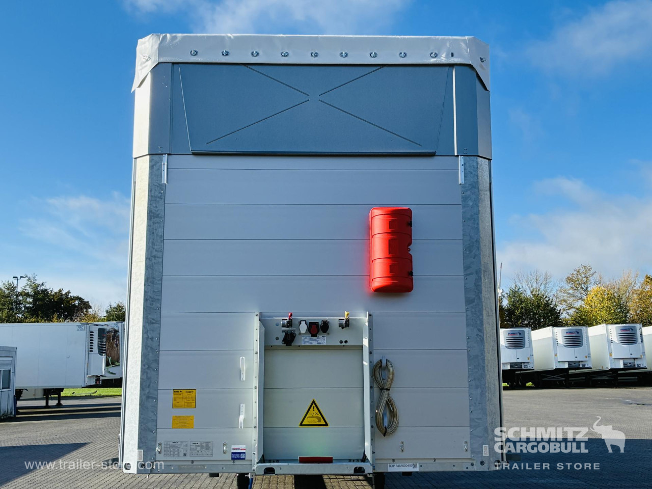 SCHMITZ Auflieger Curtainsider Mega - Poluprikolica sa ceradom: slika 5 SCHMITZ Auflieger Curtainsider Mega - Poluprikolica sa ceradom: slika 5