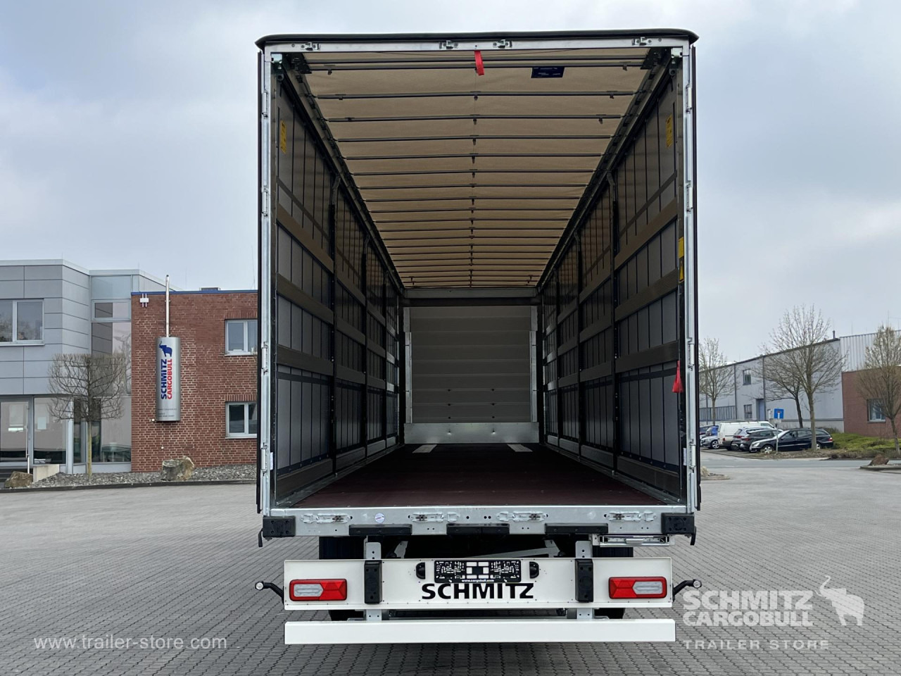SCHMITZ Auflieger Curtainsider Standard - Poluprikolica sa ceradom: slika 3 SCHMITZ Auflieger Curtainsider Standard - Poluprikolica sa ceradom: slika 3