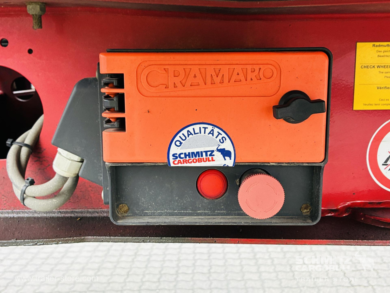 SCHMITZ Auflieger Kipper Alukastenmulde Insulated - Poluprikolica istovarivača: slika 4 SCHMITZ Auflieger Kipper Alukastenmulde Insulated - Poluprikolica istovarivača: slika 4