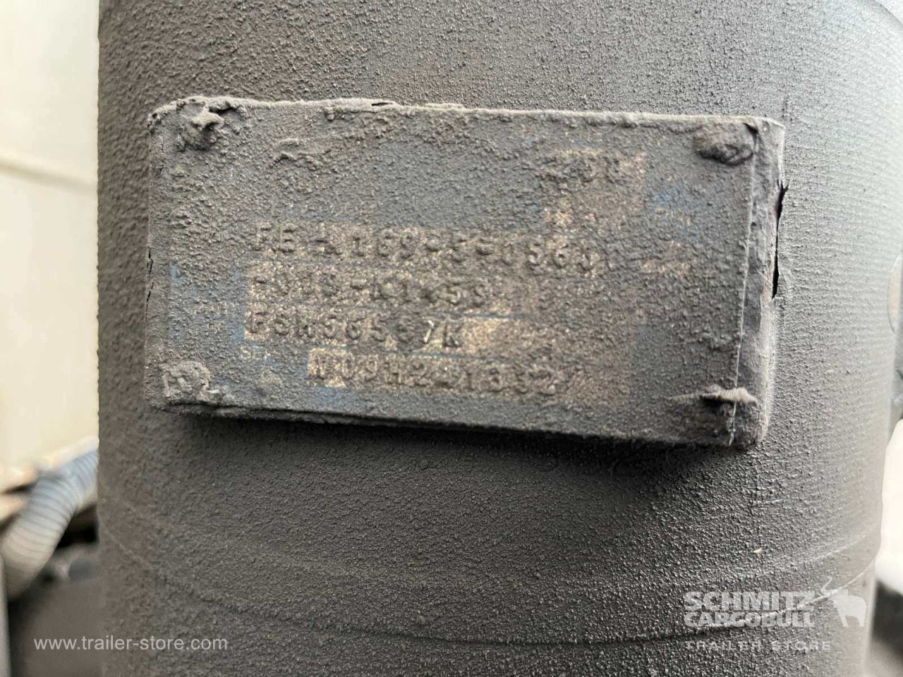 SCHMITZ Auflieger Kipper Stahlrundmulde 25m³ - Poluprikolica istovarivača: slika 4 SCHMITZ Auflieger Kipper Stahlrundmulde 25m³ - Poluprikolica istovarivača: slika 4