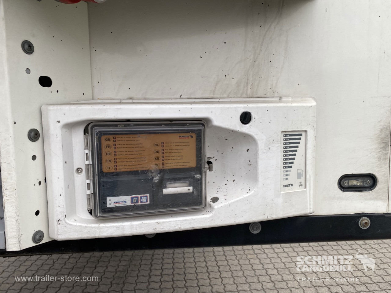 SCHMITZ Auflieger Tiefkühler Fleischhang - Izotermička poluprikolica: slika 5 SCHMITZ Auflieger Tiefkühler Fleischhang - Izotermička poluprikolica: slika 5
