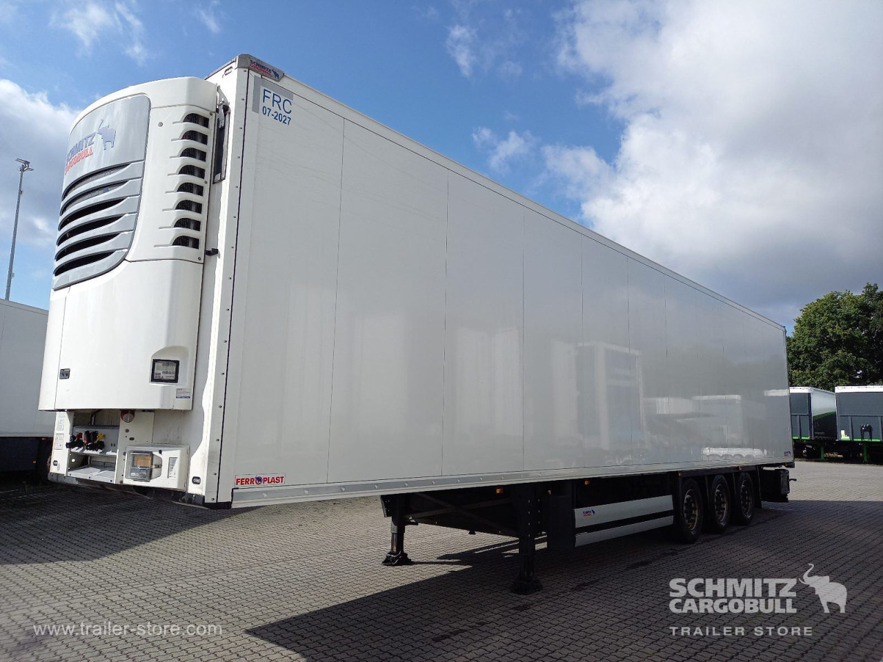 SCHMITZ Auflieger Tiefkühler Fleischhang - Izotermička poluprikolica: slika 1 SCHMITZ Auflieger Tiefkühler Fleischhang - Izotermička poluprikolica: slika 1