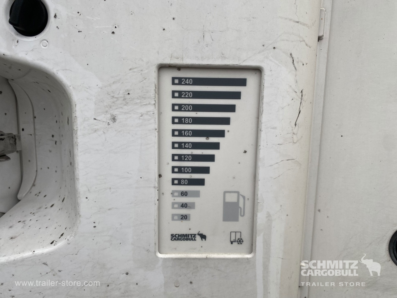 SCHMITZ Auflieger Tiefkühler Fleischhang - Izotermička poluprikolica: slika 4 SCHMITZ Auflieger Tiefkühler Fleischhang - Izotermička poluprikolica: slika 4