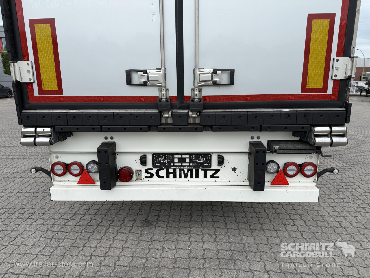 SCHMITZ Auflieger Tiefkühler Multitemp - Izotermička poluprikolica: slika 2 SCHMITZ Auflieger Tiefkühler Multitemp - Izotermička poluprikolica: slika 2