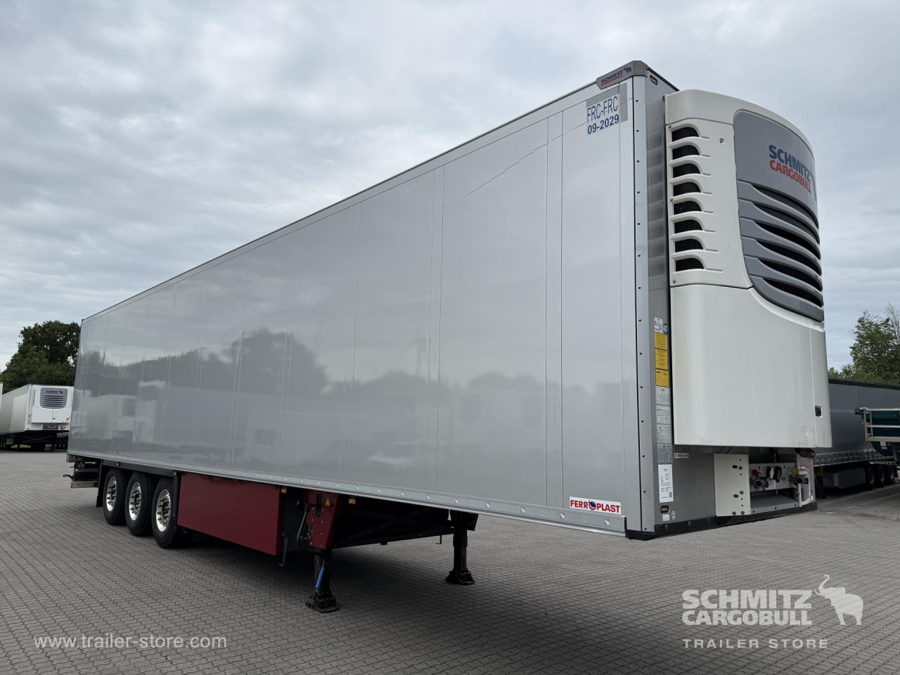 SCHMITZ Auflieger Tiefkühler Multitemp - Izotermička poluprikolica: slika 1 SCHMITZ Auflieger Tiefkühler Multitemp - Izotermička poluprikolica: slika 1