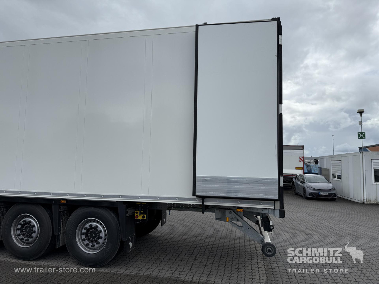 SCHMITZ Auflieger Tiefkühler Standard Double deck - Izotermička poluprikolica: slika 4 SCHMITZ Auflieger Tiefkühler Standard Double deck - Izotermička poluprikolica: slika 4