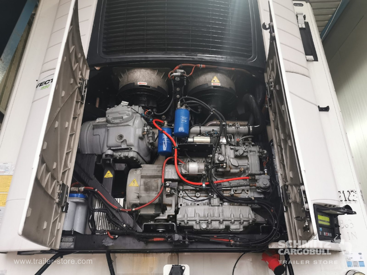 SCHMITZ Auflieger Tiefkühler Standard Double deck - Izotermička poluprikolica: slika 5 SCHMITZ Auflieger Tiefkühler Standard Double deck - Izotermička poluprikolica: slika 5