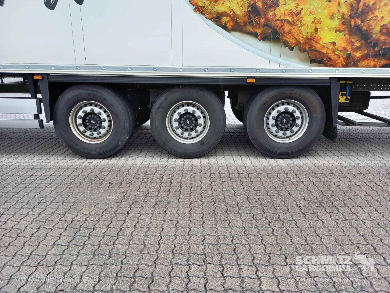 SCHMITZ Auflieger Tiefkühler Standard Double deck - Izotermička poluprikolica: slika 4 SCHMITZ Auflieger Tiefkühler Standard Double deck - Izotermička poluprikolica: slika 4