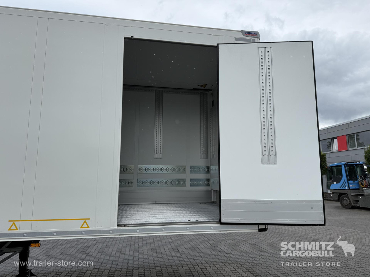 SCHMITZ Auflieger Tiefkühler Standard Double deck - Izotermička poluprikolica: slika 2 SCHMITZ Auflieger Tiefkühler Standard Double deck - Izotermička poluprikolica: slika 2