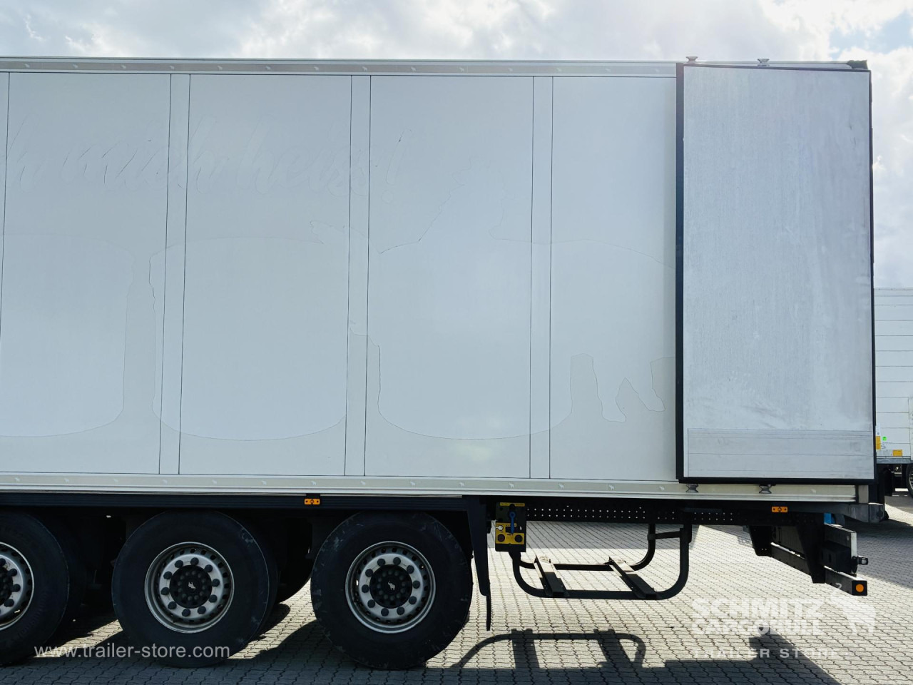 SCHMITZ Auflieger Tiefkühler Standard Double deck - Izotermička poluprikolica: slika 4 SCHMITZ Auflieger Tiefkühler Standard Double deck - Izotermička poluprikolica: slika 4