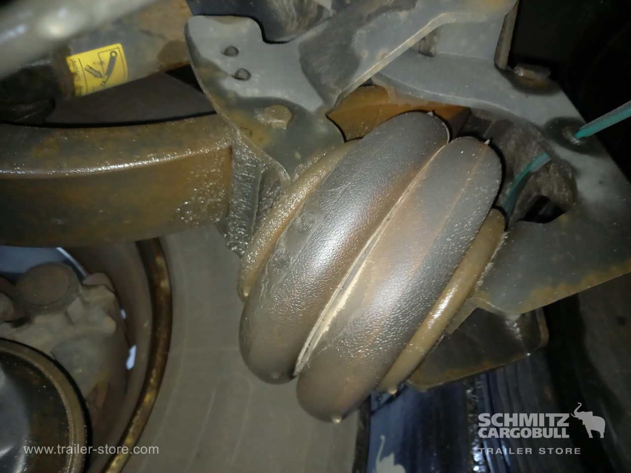 SCHMITZ Auflieger Tiefkühler Standard Double deck - Izotermička poluprikolica: slika 4 SCHMITZ Auflieger Tiefkühler Standard Double deck - Izotermička poluprikolica: slika 4