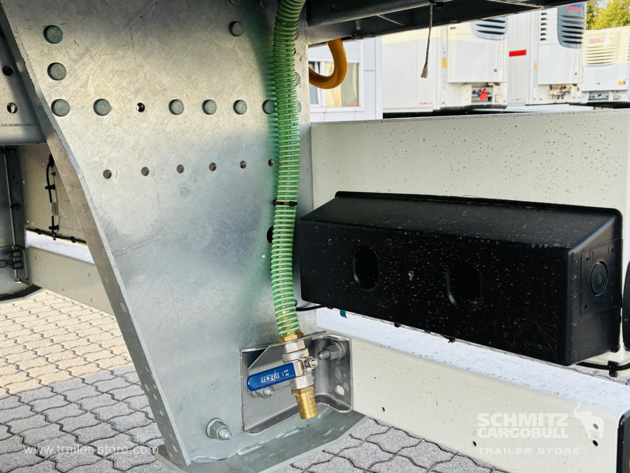 SCHMITZ Auflieger Tiefkühler Standard Double deck - Izotermička poluprikolica: slika 5 SCHMITZ Auflieger Tiefkühler Standard Double deck - Izotermička poluprikolica: slika 5