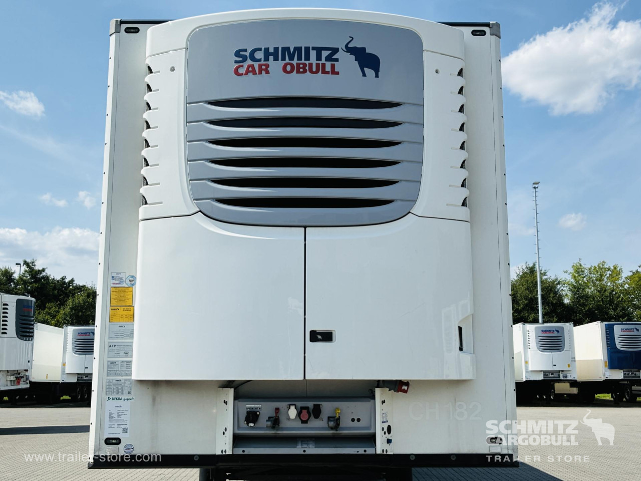 SCHMITZ Auflieger Tiefkühler Standard Double deck - Izotermička poluprikolica: slika 2 SCHMITZ Auflieger Tiefkühler Standard Double deck - Izotermička poluprikolica: slika 2