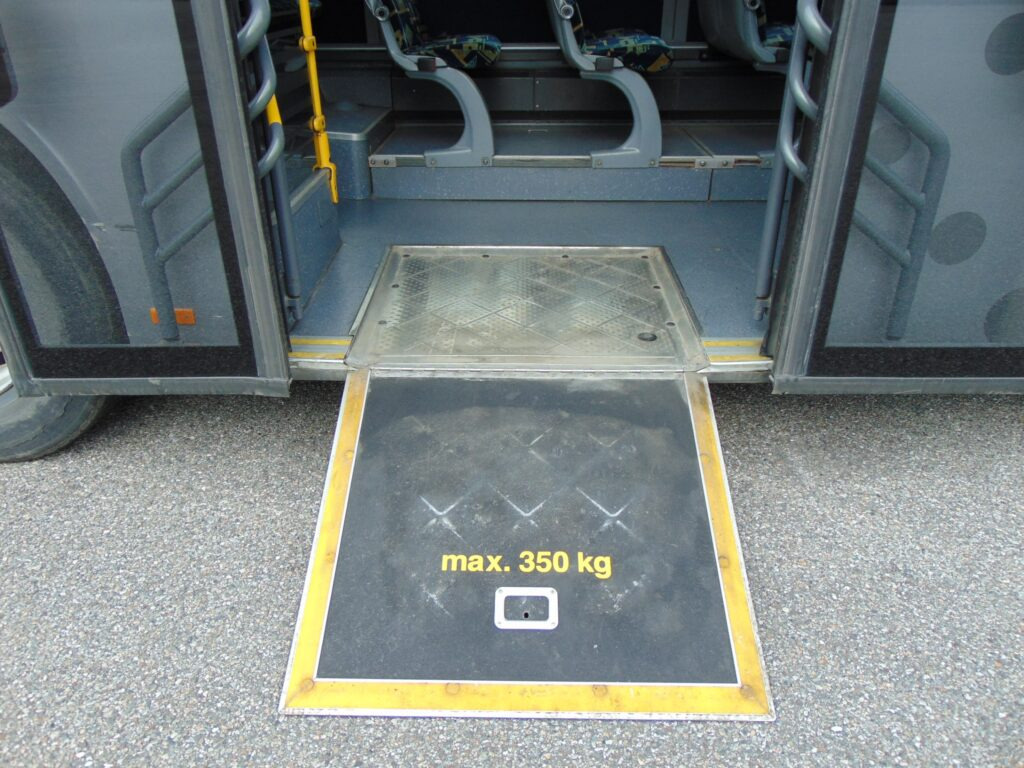 Lizing  N.3 SETRA S 415 NF – Anno 2008 N.3 SETRA S 415 NF – Anno 2008: slika 10