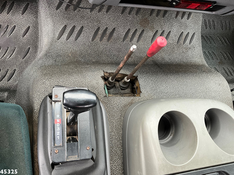 Kamion sa hidrauličnom kukom, Kamion sa dizalicom DAF FA 45 LF 180 HMF 7 Tonmeter laadkraan: slika 13