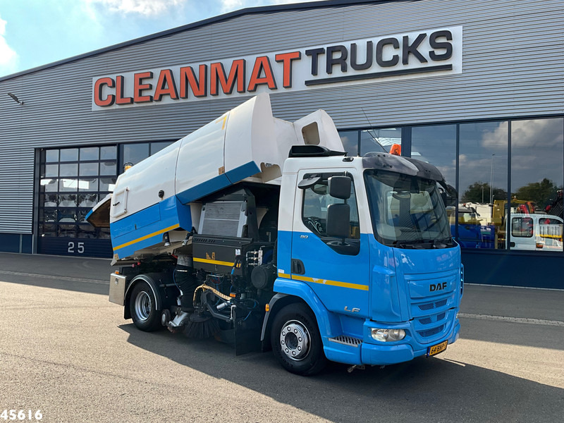 DAF FA LF 180 Euro 6 Johnston VS502 Just 138.807 km! - Autočistilica: slika 1 DAF FA LF 180 Euro 6 Johnston VS502 Just 138.807 km! - Autočistilica: slika 1