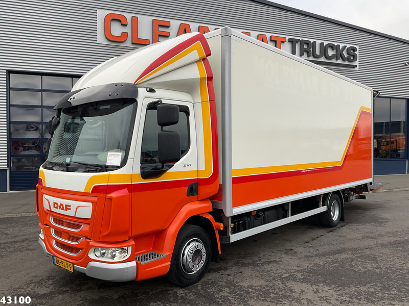 DAF FA LF 210 Euro 6 with DHollandia taillift - Kamion sa zatvorenim sandukom: slika 1 DAF FA LF 210 Euro 6 with DHollandia taillift - Kamion sa zatvorenim sandukom: slika 1