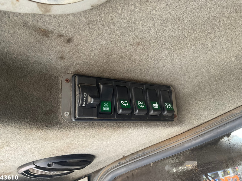 Kamion sa dizalicom DAF FAD XF 530 8x4 Holzkran: slika 17