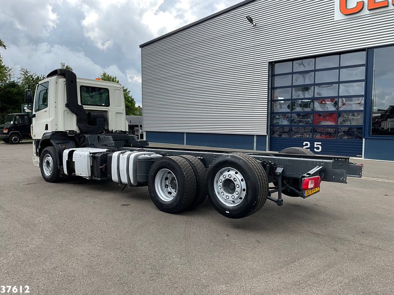 DAF FAN CF 330 Euro 6 Chassis cabine met kraanponton! Just 102.023 km! - Kamion sa golom šasijom i zatvorenom kabinom: slika 5 DAF FAN CF 330 Euro 6 Chassis cabine met kraanponton! Just 102.023 km! - Kamion sa golom šasijom i zatvorenom kabinom: slika 5