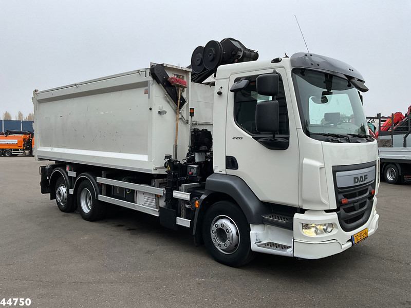 DAF FAN LF 220 Euro 6 Hiab 11 Tonmeter laadkraan Just 166.649 Km! - Istovarivač, Kamion sa dizalicom: slika 3 DAF FAN LF 220 Euro 6 Hiab 11 Tonmeter laadkraan Just 166.649 Km! - Istovarivač, Kamion sa dizalicom: slika 3