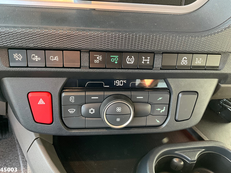 Novu Kamion sa dizalicom DAF FAX XF 530 HMF 95 Tonmeter laadkraan + Fly-Jib NEW & UNUSED!: slika 20 Novu Kamion sa dizalicom DAF FAX XF 530 HMF 95 Tonmeter laadkraan + Fly-Jib NEW & UNUSED!: slika 20