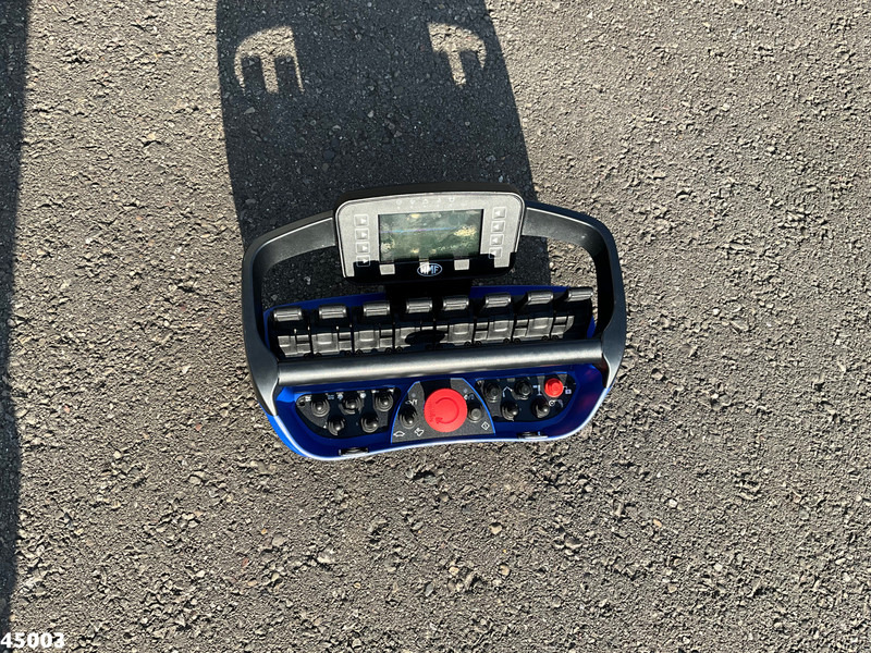 Novu Kamion sa dizalicom DAF FAX XF 530 HMF 95 Tonmeter laadkraan + Fly-Jib NEW & UNUSED!: slika 15 Novu Kamion sa dizalicom DAF FAX XF 530 HMF 95 Tonmeter laadkraan + Fly-Jib NEW & UNUSED!: slika 15