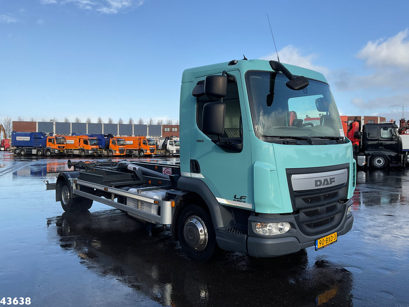 DAF LF 180 Euro 6 14 Ton haakarmsysteem Just 117.371 km! - Kamion sa hidrauličnom kukom: slika 5 DAF LF 180 Euro 6 14 Ton haakarmsysteem Just 117.371 km! - Kamion sa hidrauličnom kukom: slika 5
