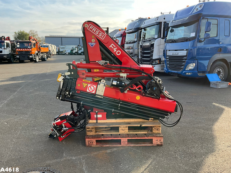 FASSI DEMO 4 Tonmeter laadkraan Laadkraan - Kran za kamion: slika 4 FASSI DEMO 4 Tonmeter laadkraan Laadkraan - Kran za kamion: slika 4
