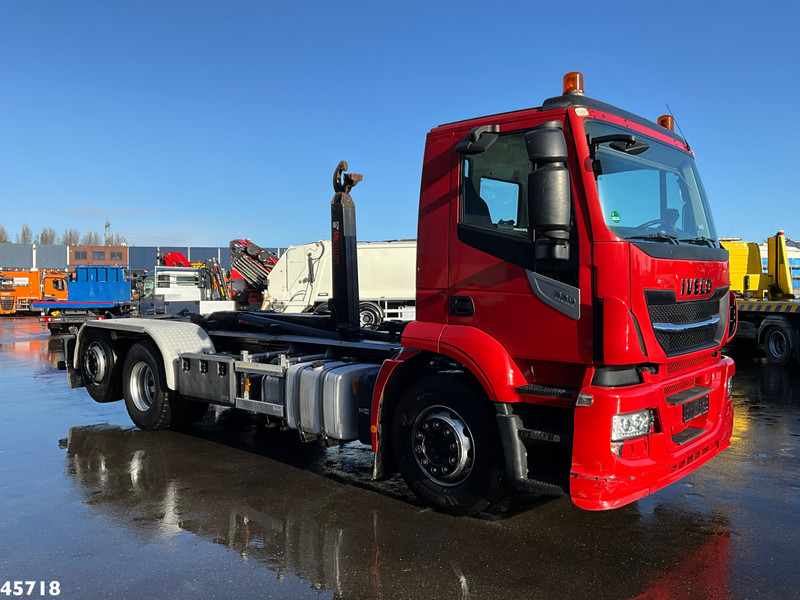 Iveco Stralis AD260S33 Euro 6 Multilift 20 Ton haakarmsysteem Just 197.693 Km! - Kamion sa hidrauličnom kukom: slika 5 Iveco Stralis AD260S33 Euro 6 Multilift 20 Ton haakarmsysteem Just 197.693 Km! - Kamion sa hidrauličnom kukom: slika 5