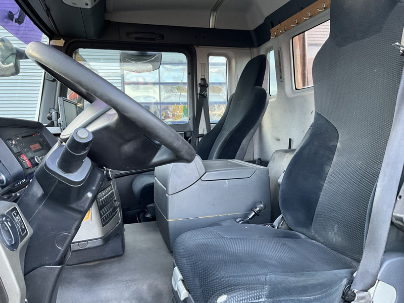 Kamion sa hidrauličnom kukom MAN TGA 41.440 8x4 Full Steel AJK 26 Ton haakarmsysteem + Laadplateau met Hiab 28 Tonmeter laadkraan: slika 14 Kamion sa hidrauličnom kukom MAN TGA 41.440 8x4 Full Steel AJK 26 Ton haakarmsysteem + Laadplateau met Hiab 28 Tonmeter laadkraan: slika 14