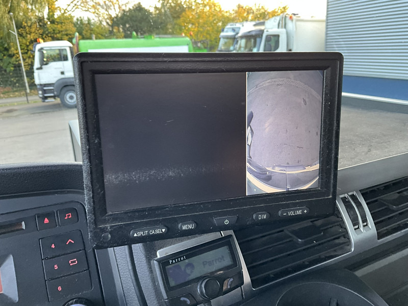 Kamion sa hidrauličnom kukom MAN TGA 41.440 8x4 Full Steel AJK 26 Ton haakarmsysteem + Laadplateau met Hiab 28 Tonmeter laadkraan: slika 10 Kamion sa hidrauličnom kukom MAN TGA 41.440 8x4 Full Steel AJK 26 Ton haakarmsysteem + Laadplateau met Hiab 28 Tonmeter laadkraan: slika 10