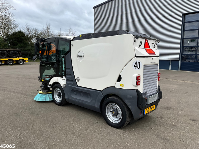 Autočistilica Mathieu MC 210 Azura Flex Euro 6 Just 8.800 km!: slika 7 Autočistilica Mathieu MC 210 Azura Flex Euro 6 Just 8.800 km!: slika 7