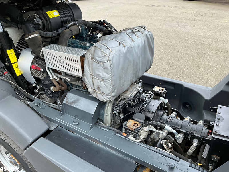 Autočistilica Mathieu MC 210 Azura Flex Euro 6 Just 8.800 km!: slika 11 Autočistilica Mathieu MC 210 Azura Flex Euro 6 Just 8.800 km!: slika 11