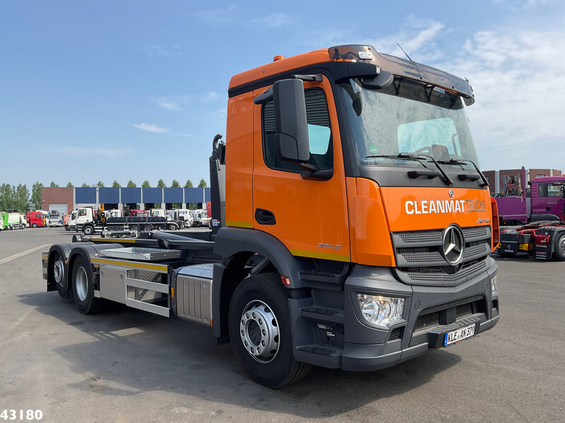 Mercedes-Benz Actros 2643 VDL 21 Ton haakarmsysteem - Kamion sa hidrauličnom kukom: slika 3 Mercedes-Benz Actros 2643 VDL 21 Ton haakarmsysteem - Kamion sa hidrauličnom kukom: slika 3
