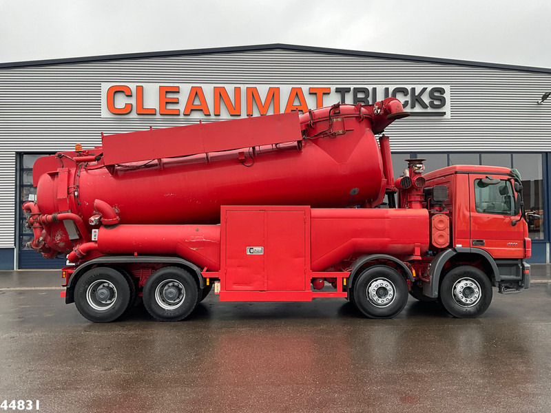 Mercedes-Benz Actros 4141 8x4 RVS Naaktgeboren drogestoffen Just 99.291 km! - Vakuumska cisterna: slika 2 Mercedes-Benz Actros 4141 8x4 RVS Naaktgeboren drogestoffen Just 99.291 km! - Vakuumska cisterna: slika 2