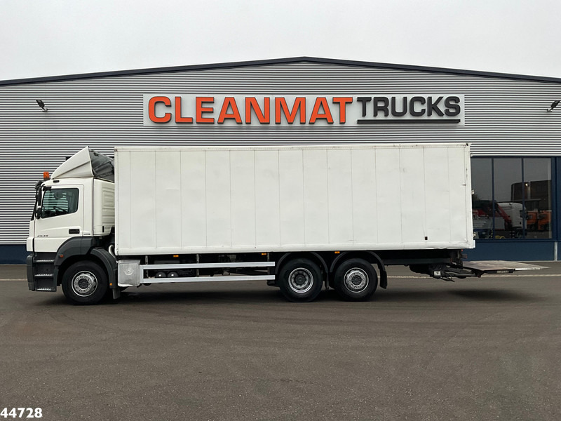 Mercedes-Benz Axor 2636 6x2 Dhollandia laadklep Just 265.901 km! - Kamion sa zatvorenim sandukom: slika 1 Mercedes-Benz Axor 2636 6x2 Dhollandia laadklep Just 265.901 km! - Kamion sa zatvorenim sandukom: slika 1